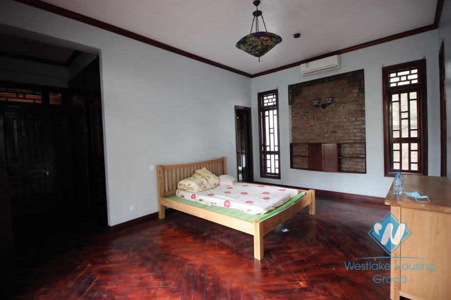 A unique villa with a luscious garden and swimming pool for rent in Tay Ho